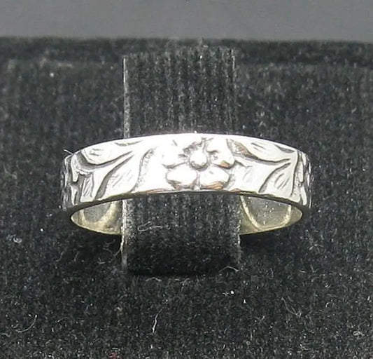 Retro Antique Silver Design Ring